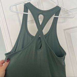 Lululemon Dress - green green with slits